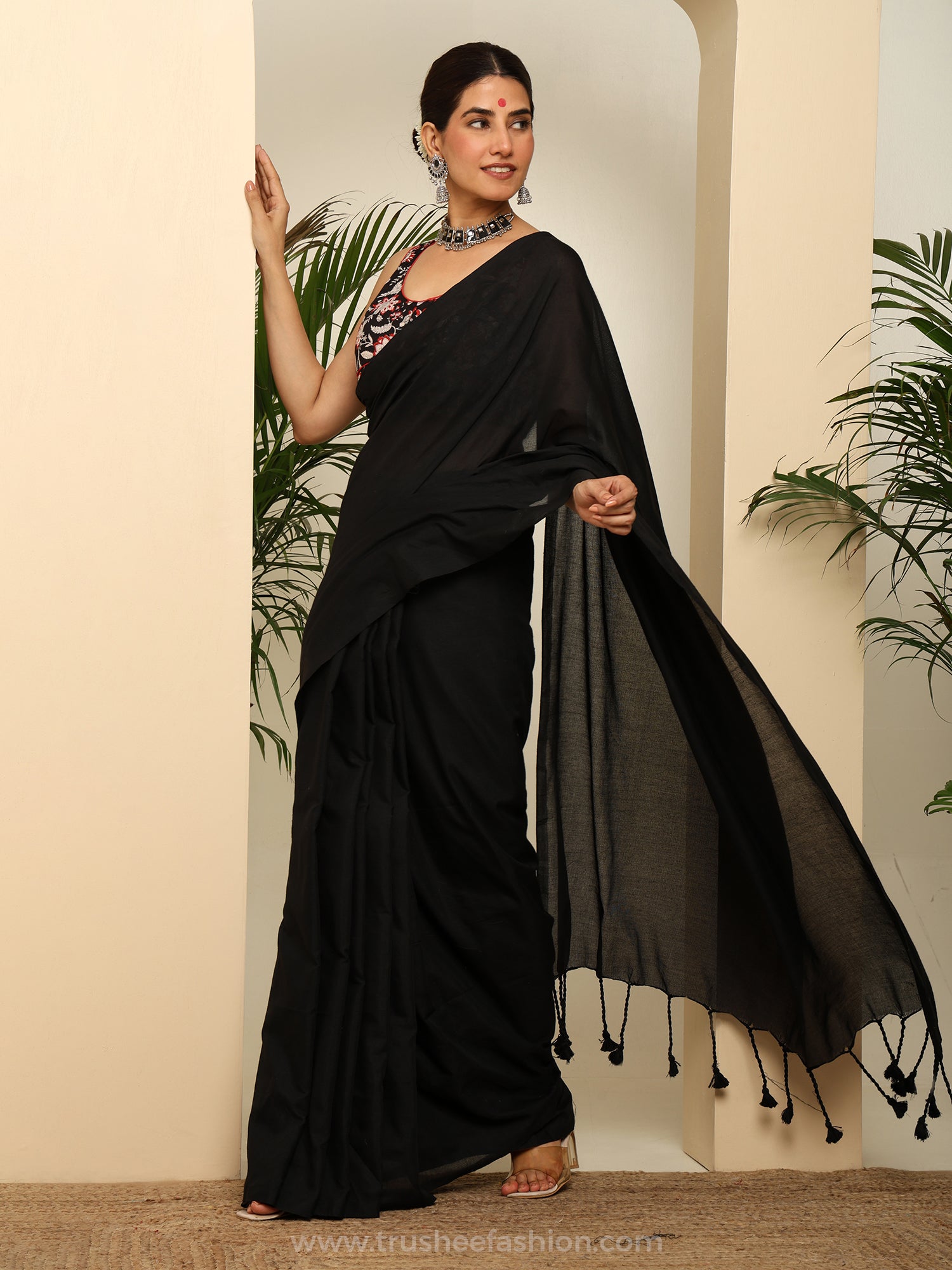 Elegant Printed Cold Shoulder Crop Blouse