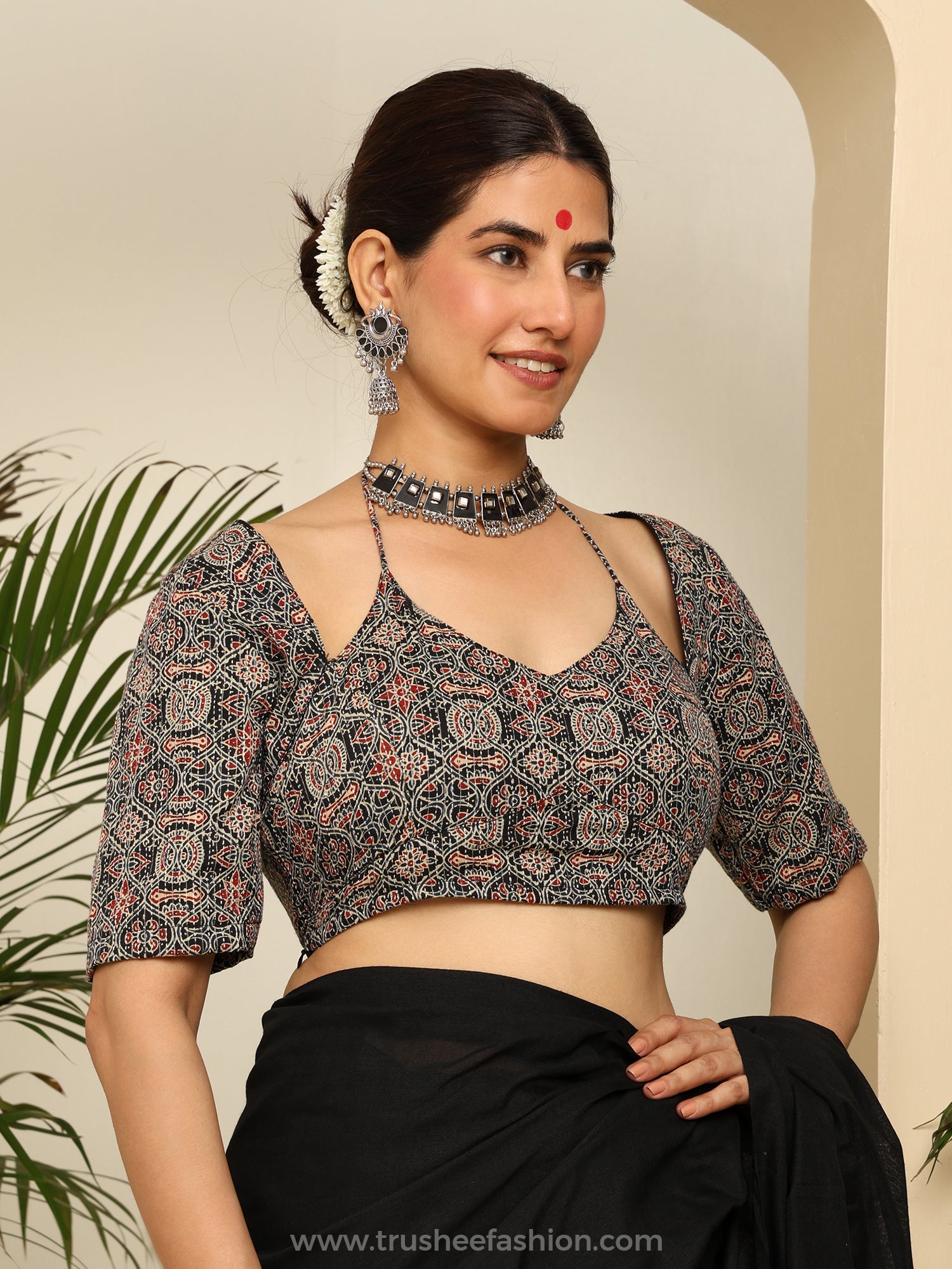 Elegant Printed Cold Shoulder Crop Blouse