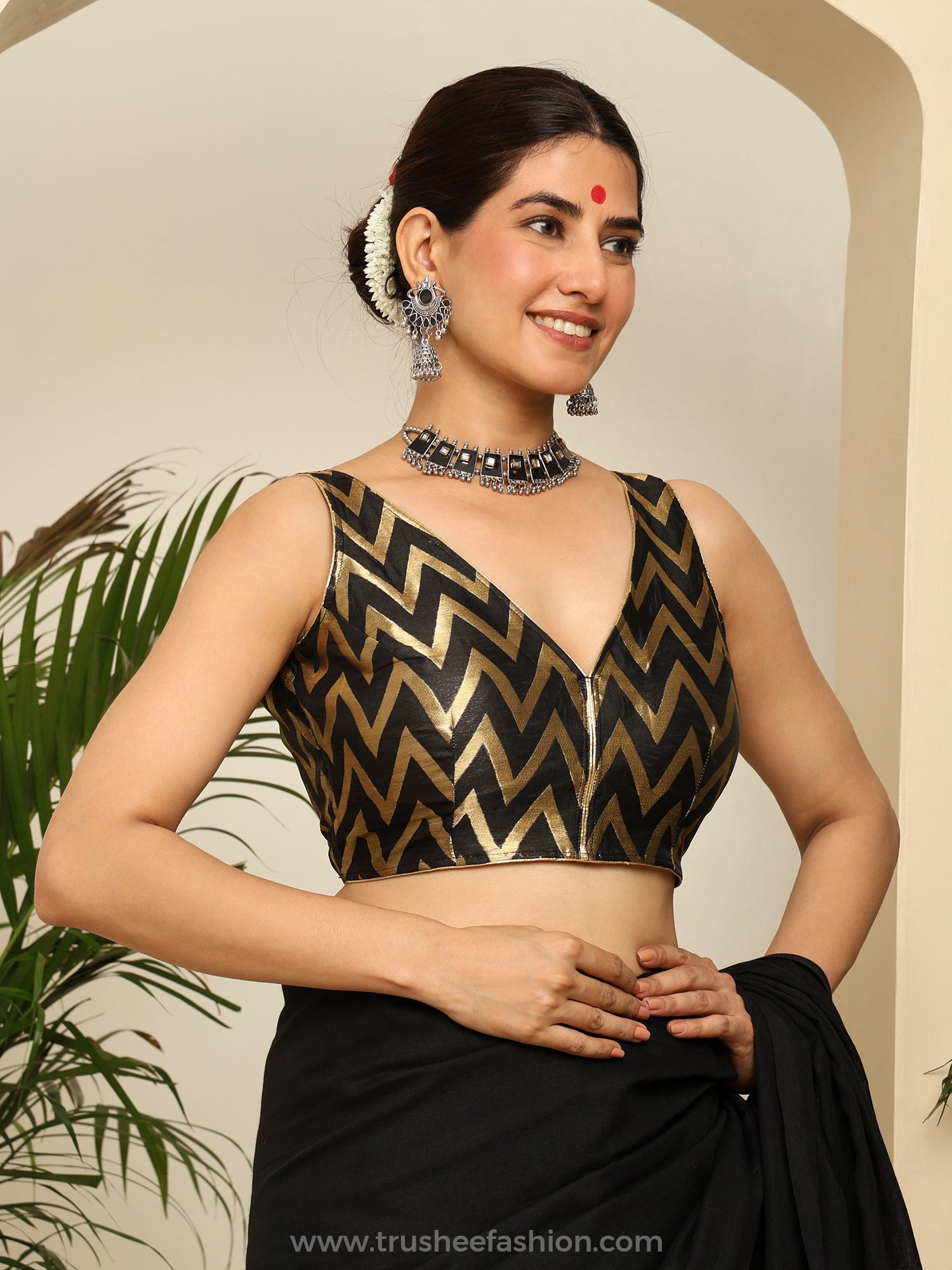 Black and Gold Chevron Printed Sleeveless V Neck Crop Blouse