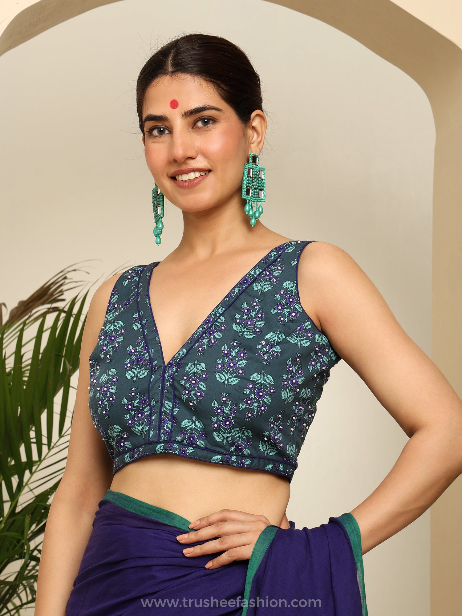 Teal Floral Printed Sleeveless V Neck Crop Blouse